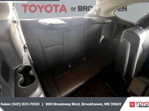 Used 2026 Toyota Highlander Limited AWD/4WD image 23