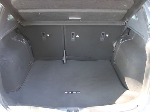 Used 2024 Nissan Kicks SR w/ SR Premium Package image 9