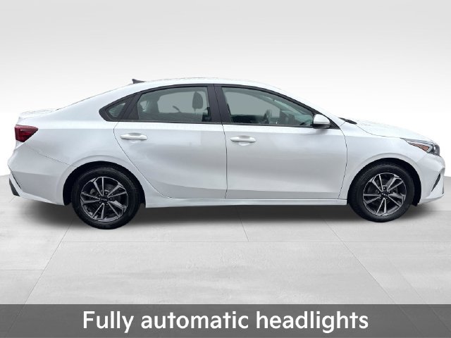 Used 2024 Kia Forte LXS FWD image 9