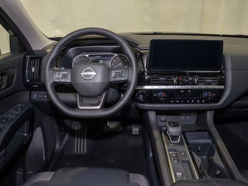 New 2026 Nissan Pathfinder SV image 8
