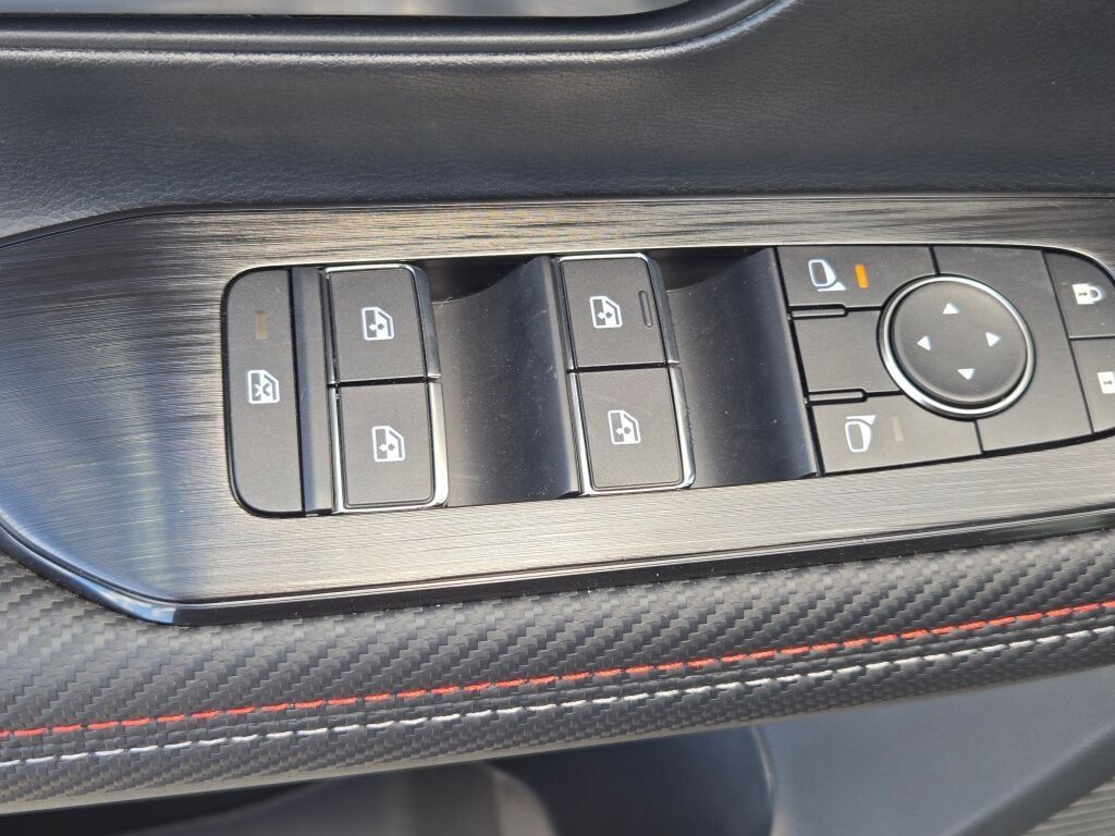 Used 2026 Nissan Kicks SR AWD/4WD image 20