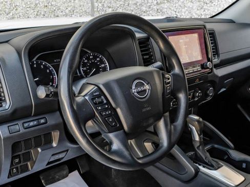 Used 2022 Nissan Frontier S image 21