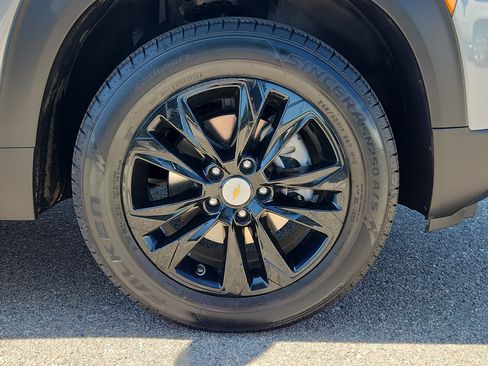 Used 2021 Chevrolet TrailBlazer LS AWD/4WD image 18