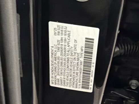 Used 2025 Honda Pilot EX-L image 35