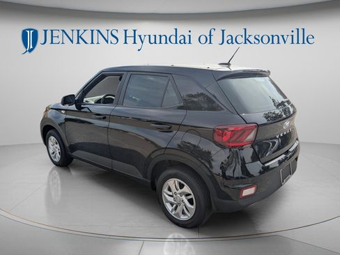 New 2026 Hyundai Venue SE FWD image 5