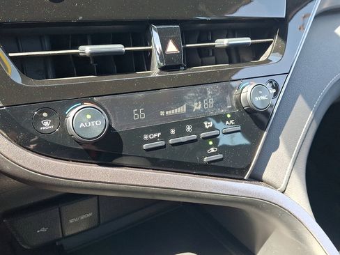 Used 2024 Toyota Camry SE w/ Convenience Package FWD image 28