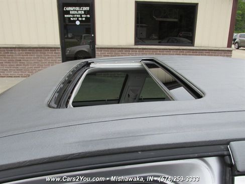 Used 2010 Cadillac DTS Luxury image 8