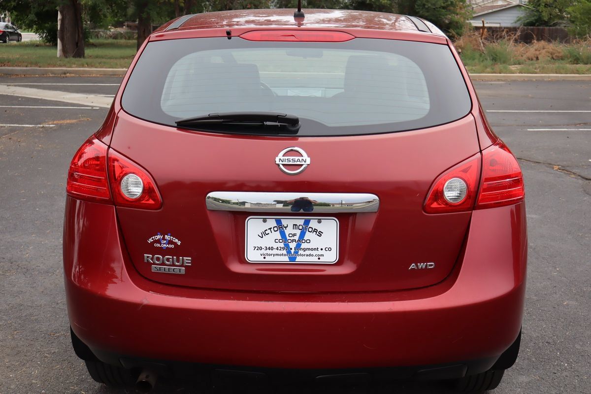 Used 2015 Nissan Rogue S AWD/4WD image 6