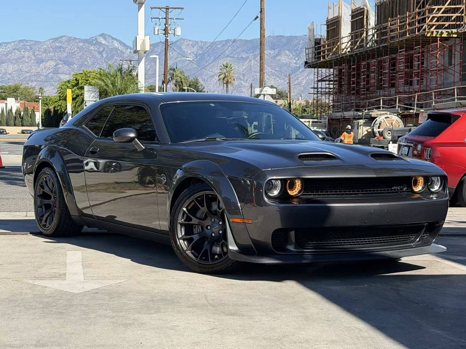 Used 2021 Dodge Challenger SRT Hellcat RWD image 4