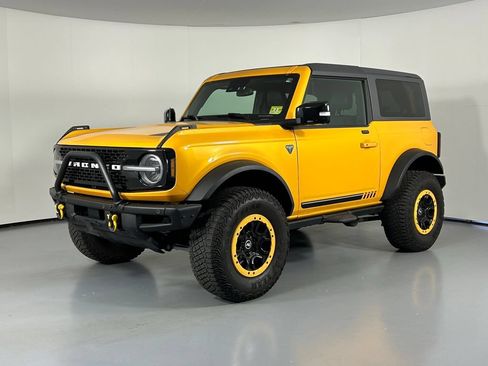 Used 2021 Ford Bronco First Edition AWD/4WD image 3