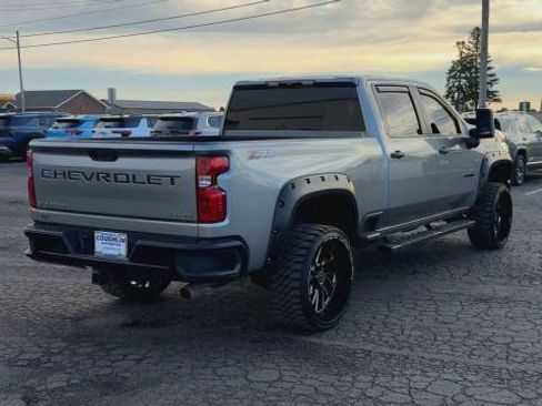 Used 2024 Chevrolet Silverado 2500 Custom w/ Custom Convenience Package image 5
