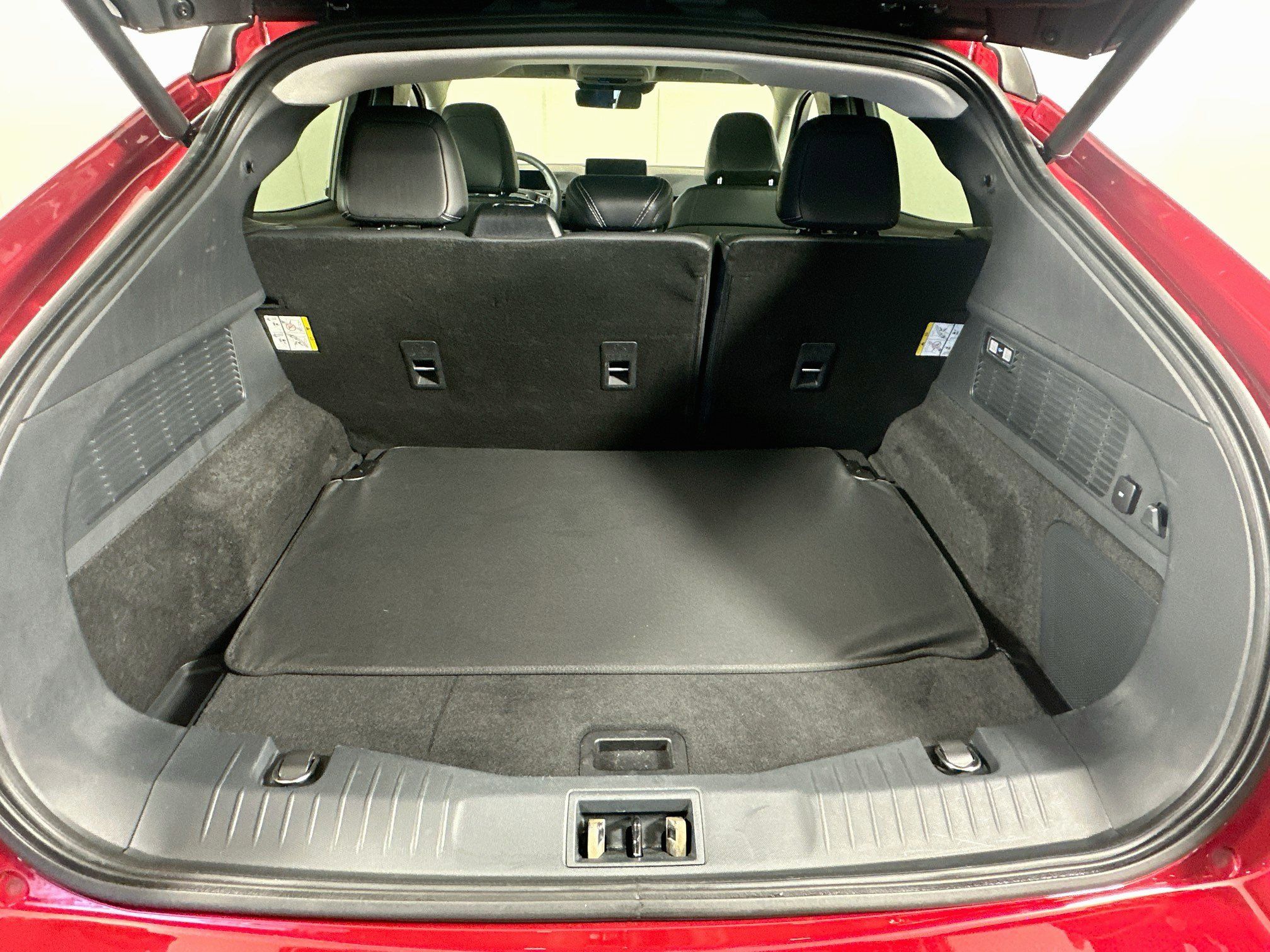 Used 2022 Ford Mustang Mach-E Premium RWD image 28