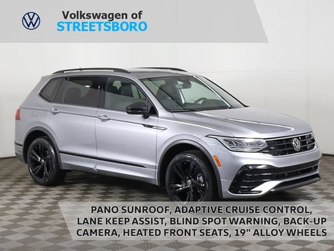 Used 2024 Volkswagen Tiguan SE R-Line AWD/4WD image 1