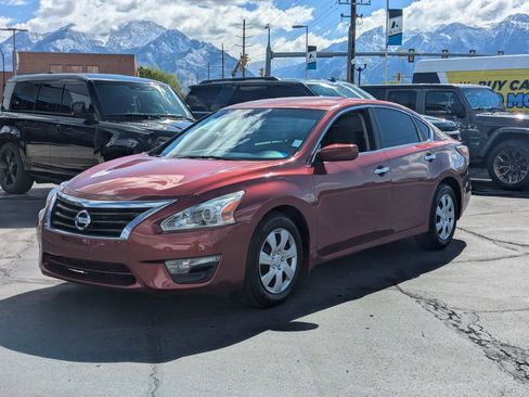 Used 2015 Nissan Altima 2.5 S w/ Power Driver Seat Package FWD image 9
