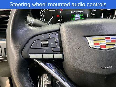 Used 2021 Cadillac XT6 Premium Luxury FWD image 14