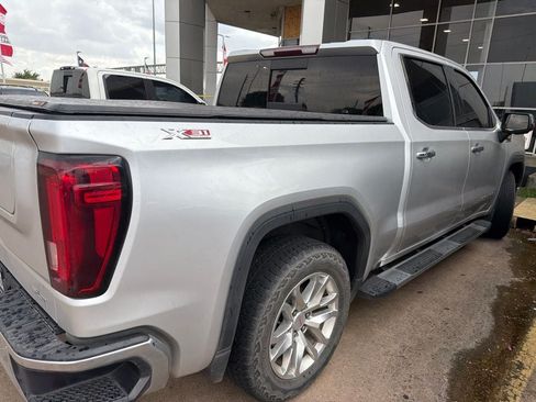Used 2021 GMC Sierra 1500 SLT AWD/4WD image 2