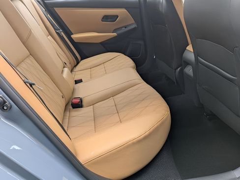 Used 2025 Nissan Sentra SV w/ SV Premium Package FWD image 26