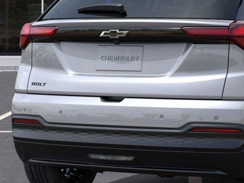 New 2027 Chevrolet Bolt LT w/ Comfort Package FWD image 32