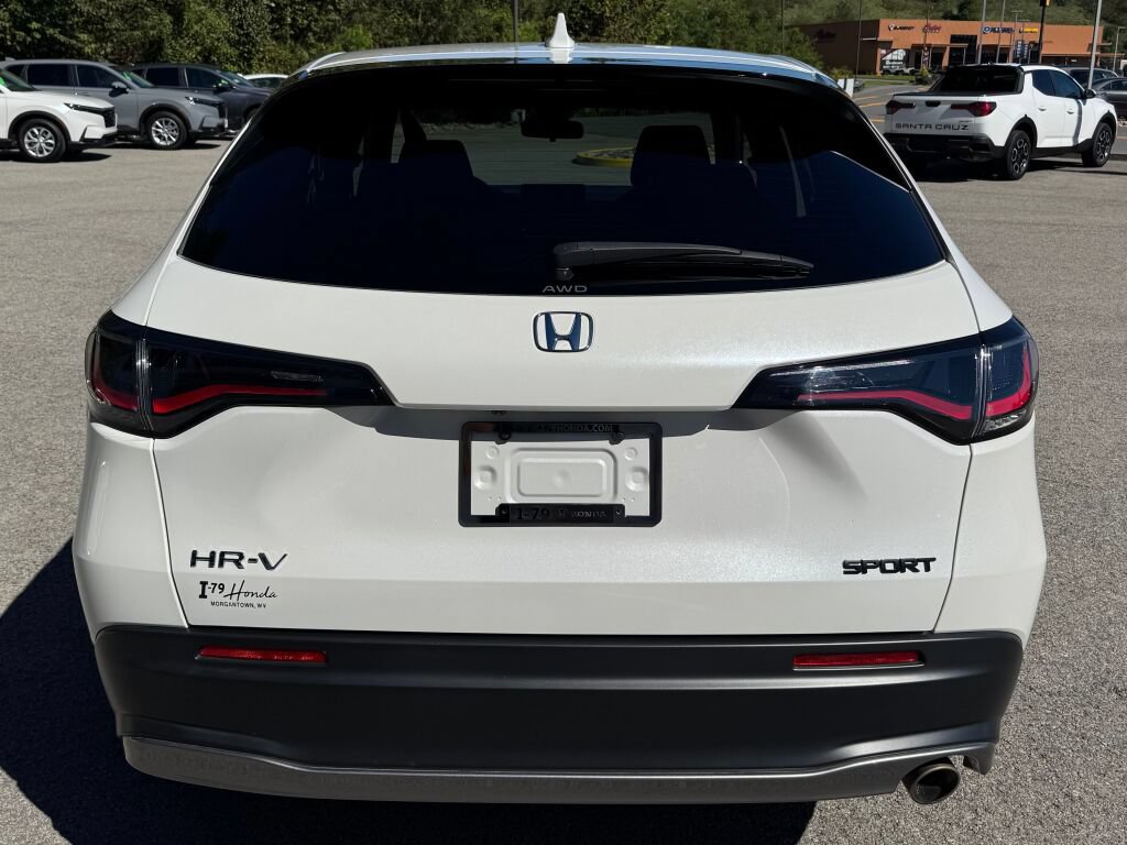 Used 2025 Honda HR-V Sport image 6