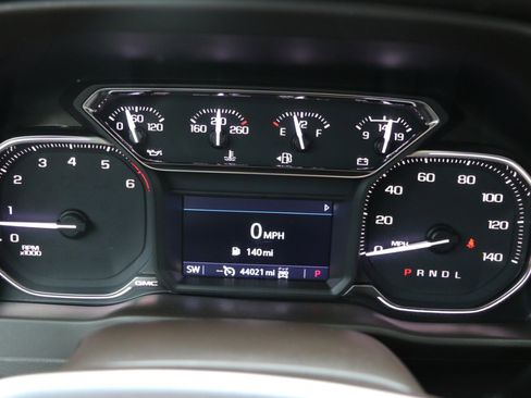 Used 2021 GMC Sierra 1500 SLT w/ SLT Premium Package image 32