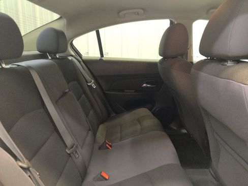 Used 2014 Chevrolet Cruze LT FWD image 19