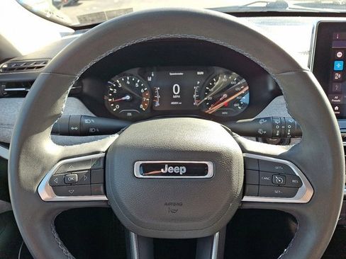 Certified 2022 Jeep Compass Latitude image 22