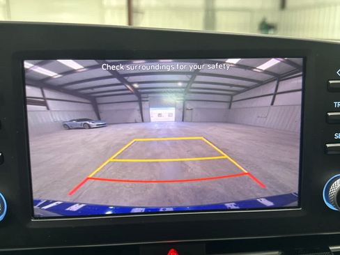 Used 2023 Hyundai Elantra SEL FWD image 31