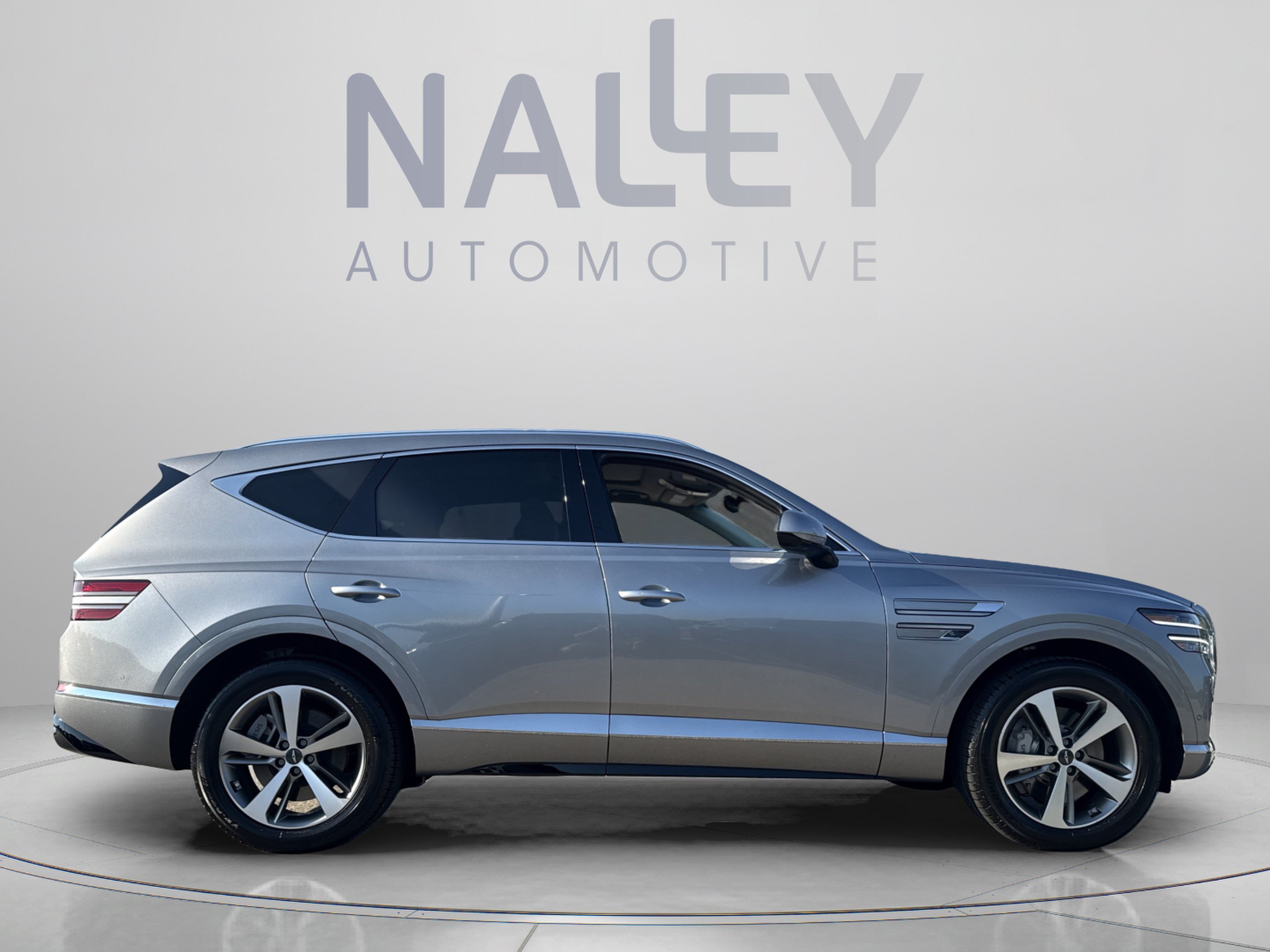 Used 2024 Genesis GV80 2.5T w/ Advanced Package AWD/4WD image 5