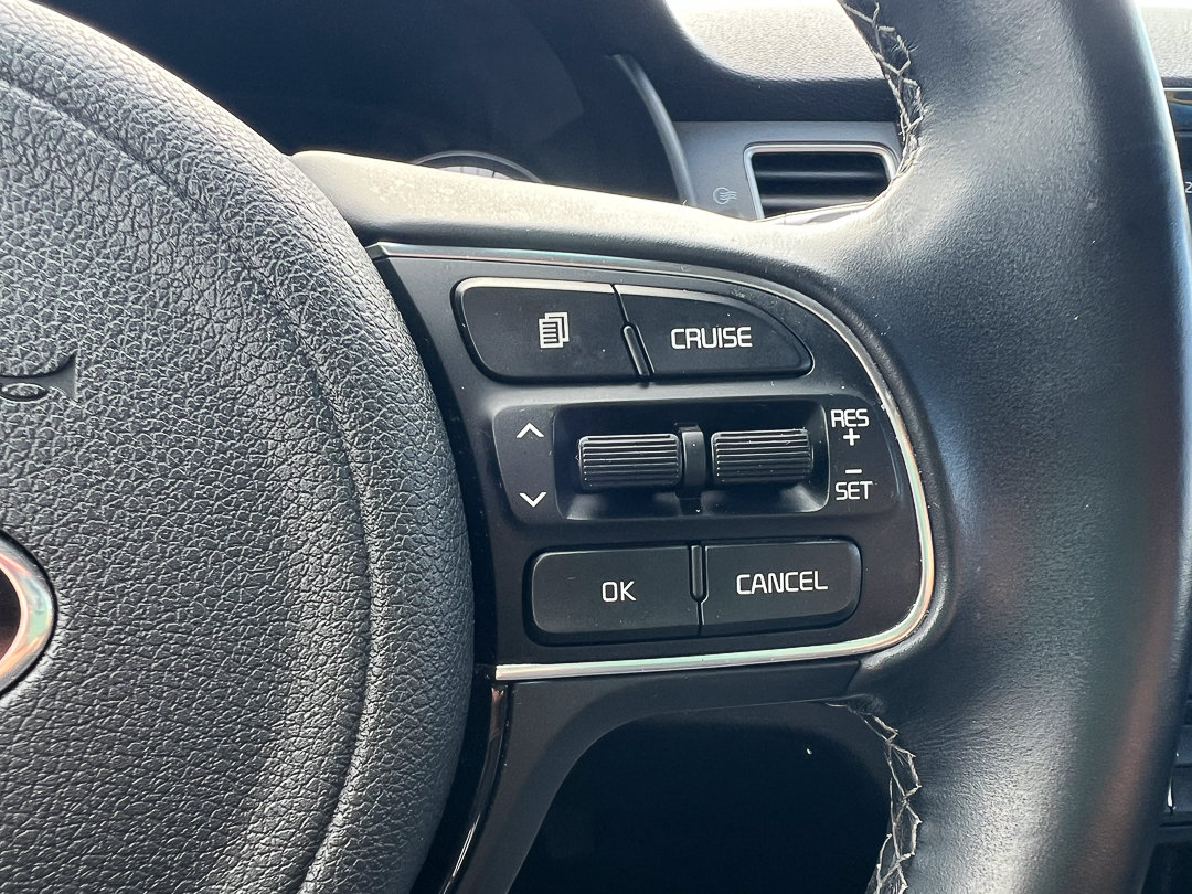 Used 2019 Kia Niro EX FWD image 21