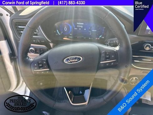 Used 2020 Ford Escape Titanium w/ Titanium Premium Package 2.0 AWD/4WD image 14
