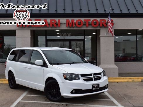 Used 2019 Dodge Grand Caravan GT image 1