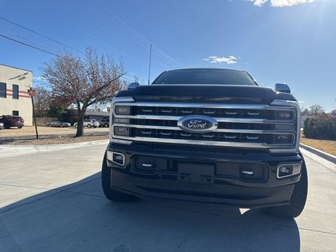 Used 2024 Ford F250 Platinum image 29