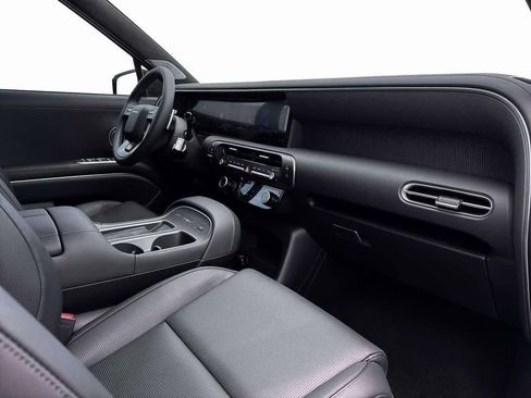 New 2026 Hyundai Palisade Calligraphy FWD image 15