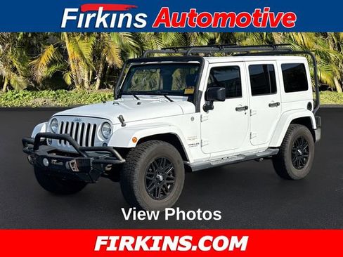 Used 2015 Jeep Wrangler Unlimited Sahara w/ Connectivity Group AWD/4WD image 1
