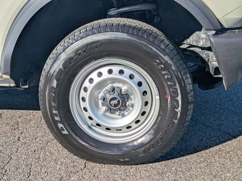 New 2025 Ford Bronco 4-Door image 12