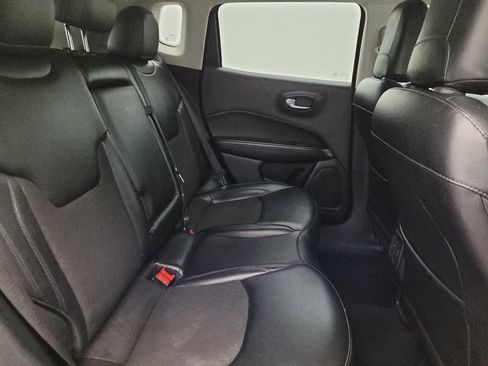 Used 2021 Jeep Compass Latitude FWD image 19