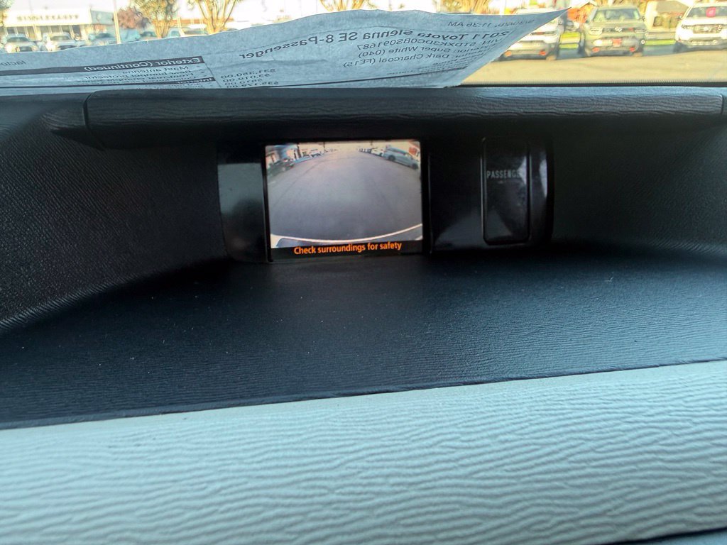 Used 2011 Toyota Sienna SE w/ Preferred Pkg FWD image 87
