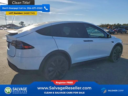 Used 2023 Tesla Model X image 4
