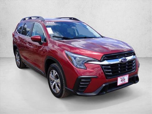 Used 2025 Subaru Ascent Premium AWD/4WD image 6