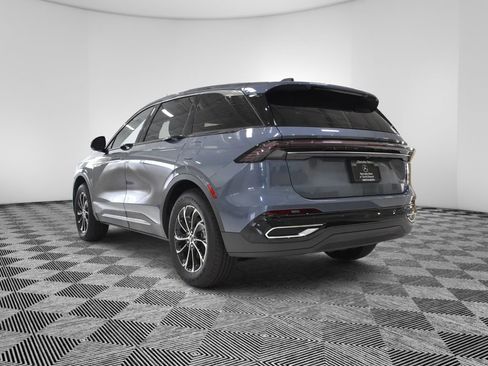 Used 2025 Lincoln Nautilus Premier w/ Equipment Group 102A AWD/4WD image 3