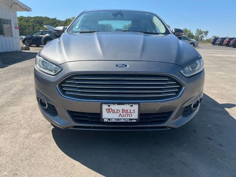 Used 2013 Ford Fusion SE image 3