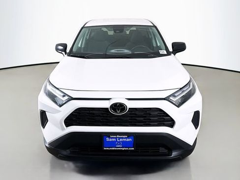 Used 2024 Toyota RAV4 LE image 2