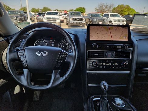 Used 2024 INFINITI QX80 Luxe AWD/4WD image 6