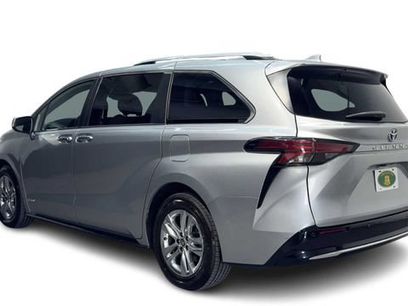 Used 2021 Toyota Sienna Limited