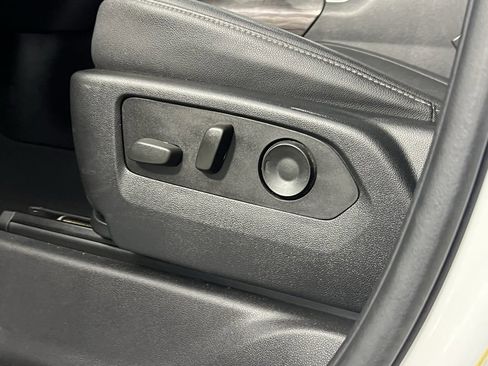 Used 2023 Chevrolet Silverado 1500 LTZ image 27