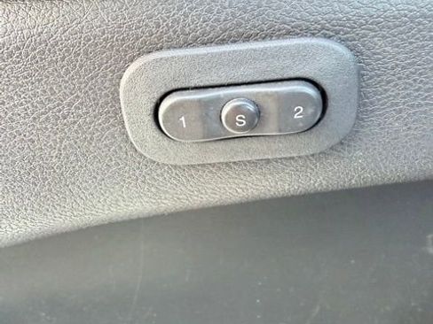 Used 2018 Dodge Durango SRT w/ Technology Group image 23