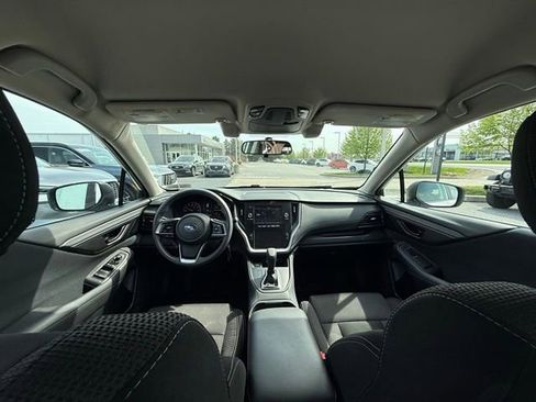 Used 2022 Subaru Outback 2.5i image 2