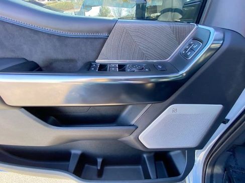 Used 2025 Ford F250 Platinum w/ Tremor Off-Road Package image 13