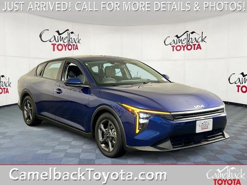 Used 2025 Kia K4 FWD image 1