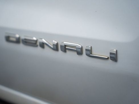 Used 2022 GMC Sierra 1500 Denali w/ Denali Reserve Package AWD/4WD image 22